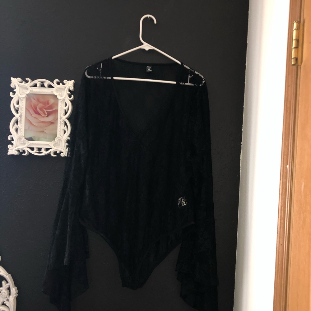Floral Lace Bodysuit